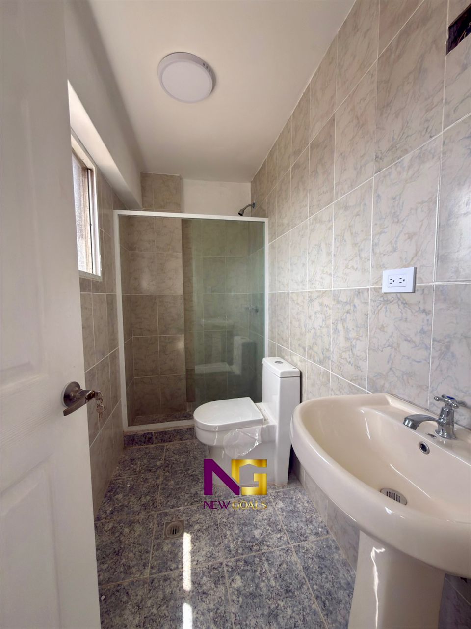 2-bedroom-apartment-on-4-de-Mayo-A-013-3