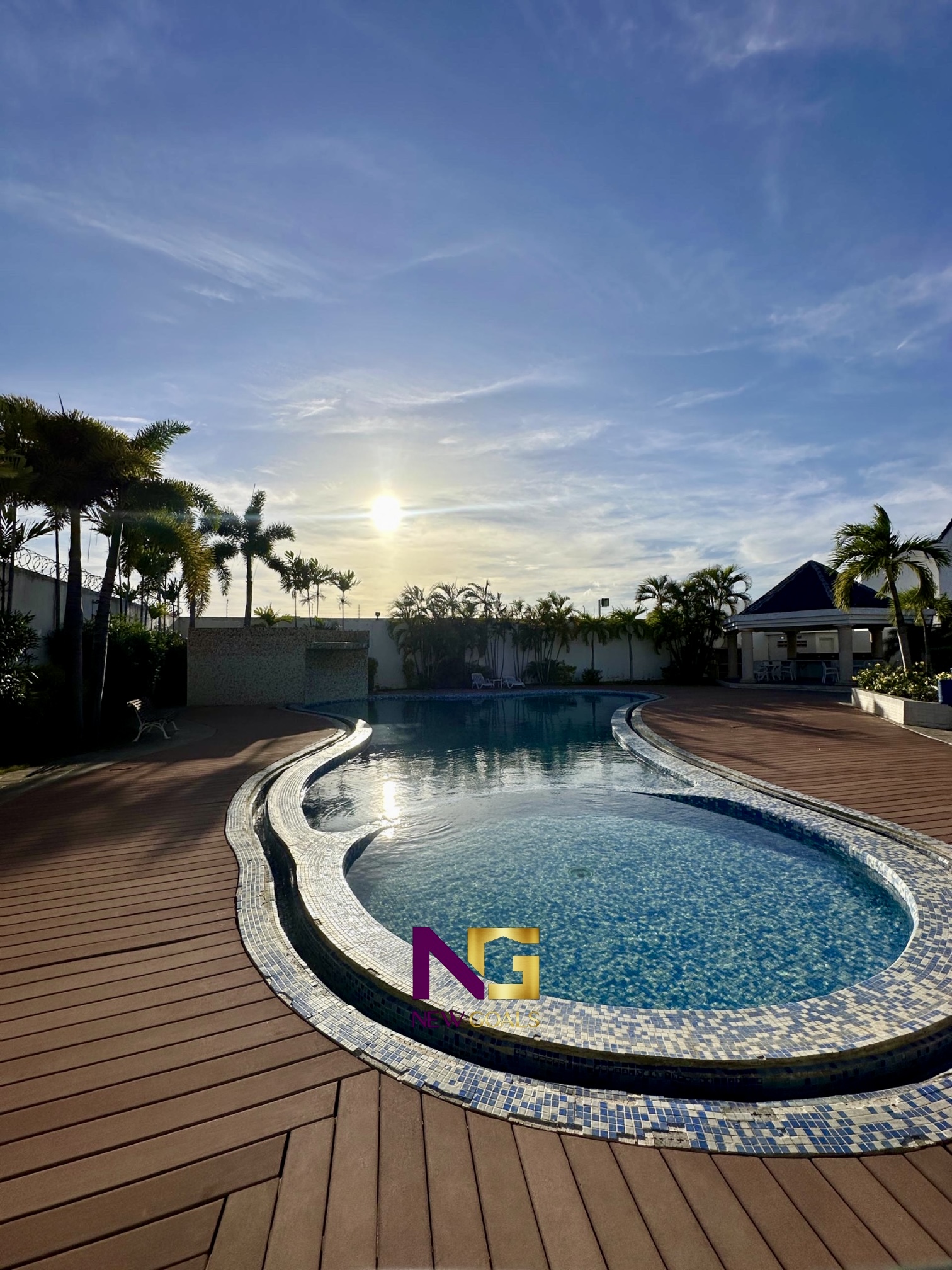 Property-for-sale-in-Royal-Crown-Porlamar-TH-012-14