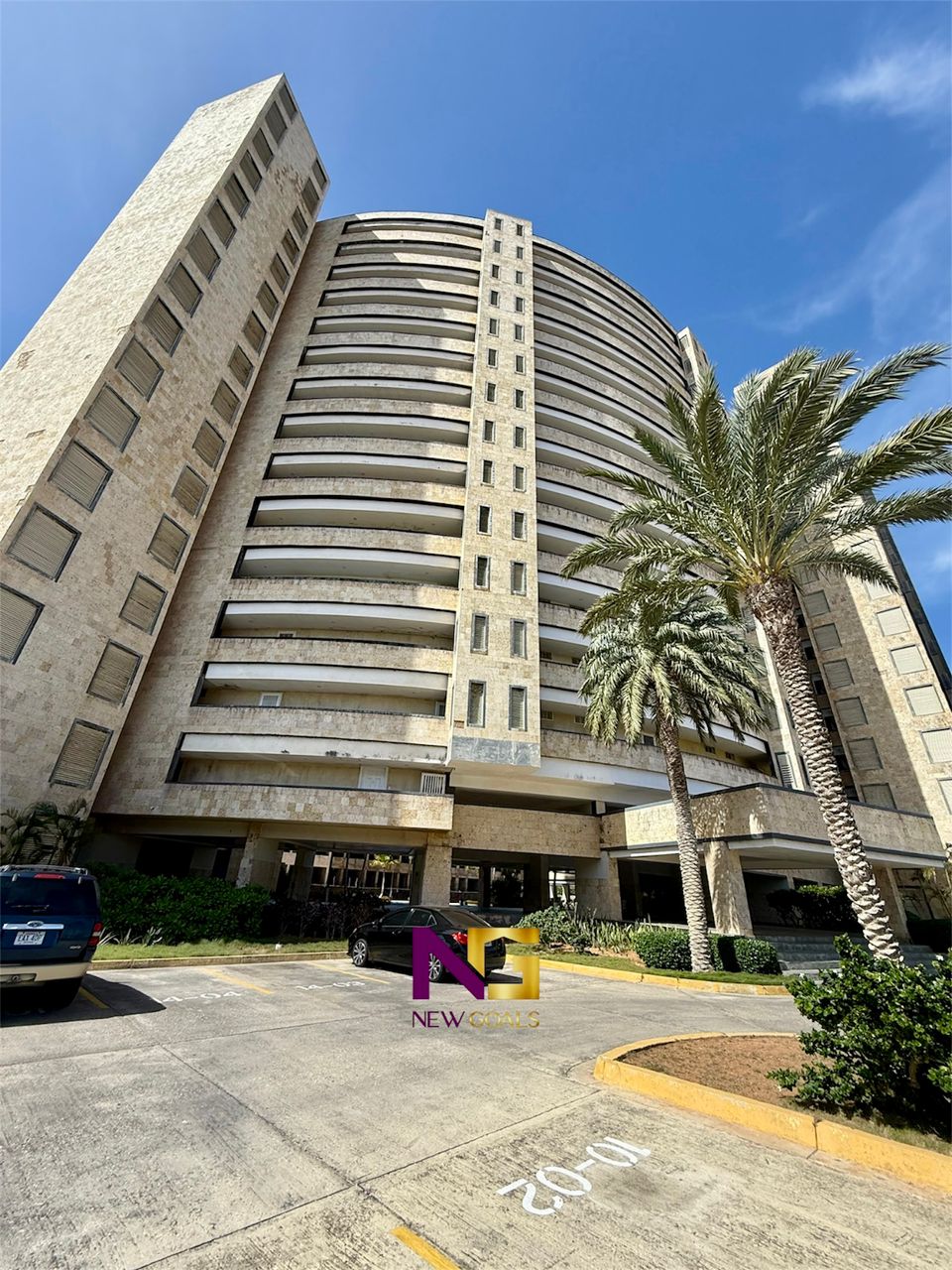 Remodeleted-apartment-at-Ocean-Blue-A-009-8