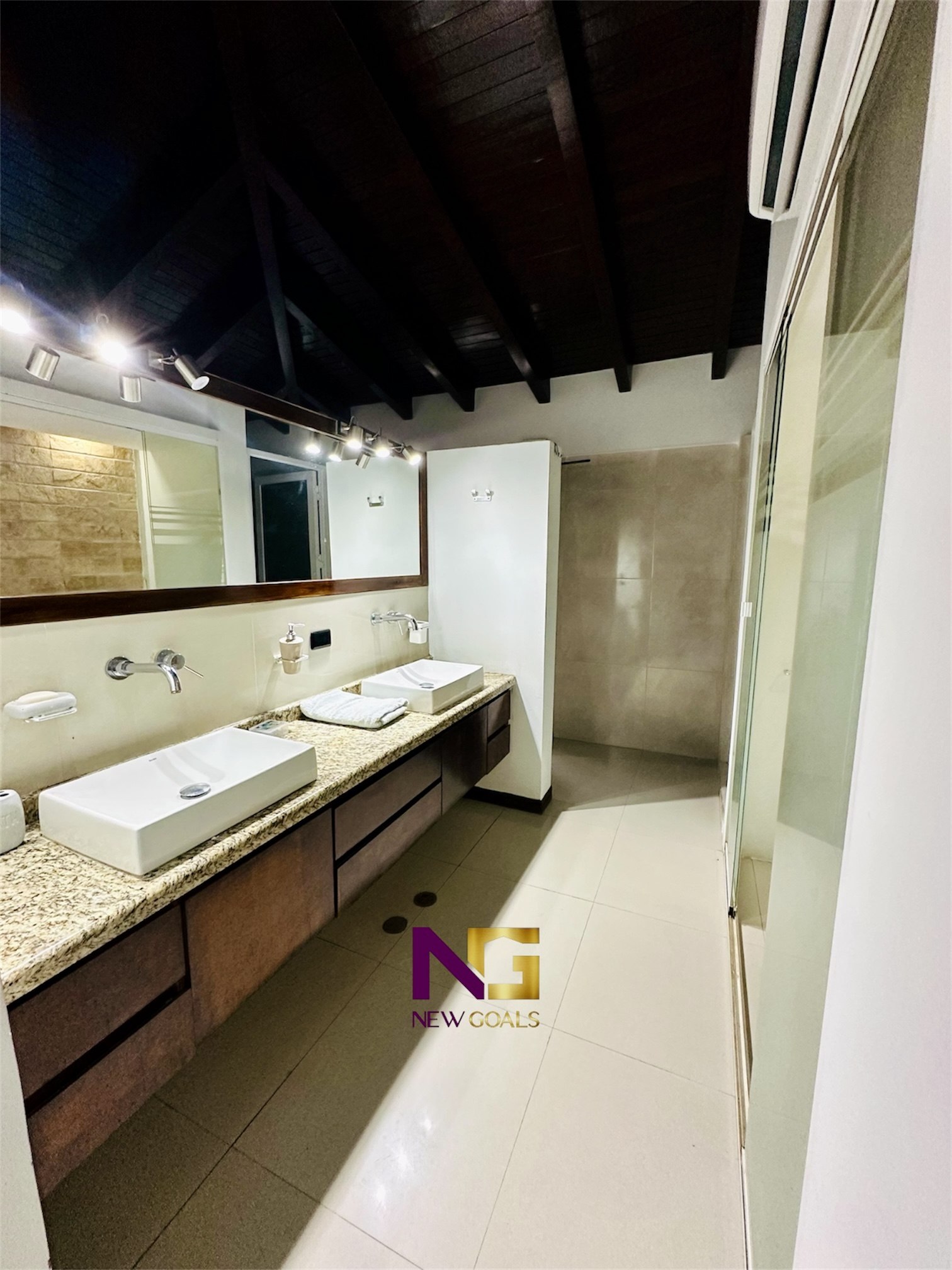 TH-for-rent-–-​​Smolville-Residential-Complex-TH-006-3