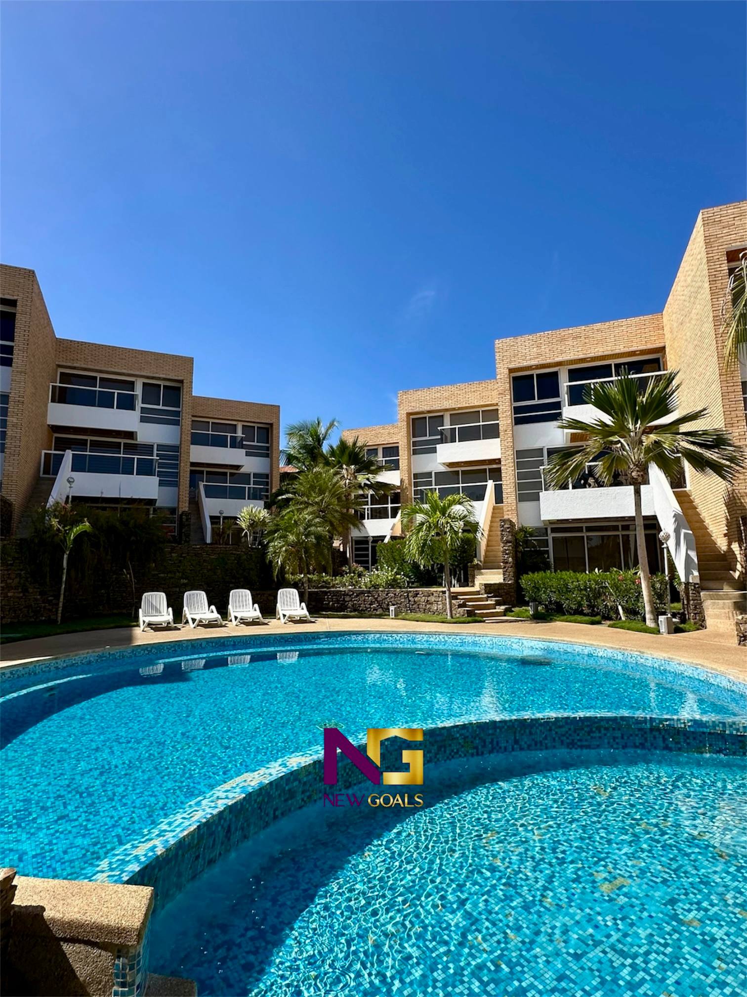 Townhouse-for-sale-in-Playa-Moreno-TH-005-10